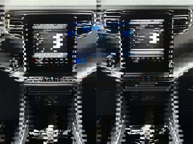 Used 2024 Jeep Wagoneer L Series II image 17