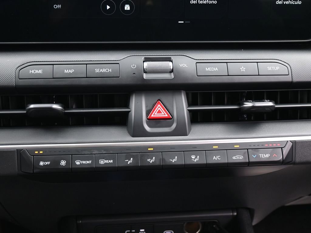 Used 2025 Kia K4 LXS image 19