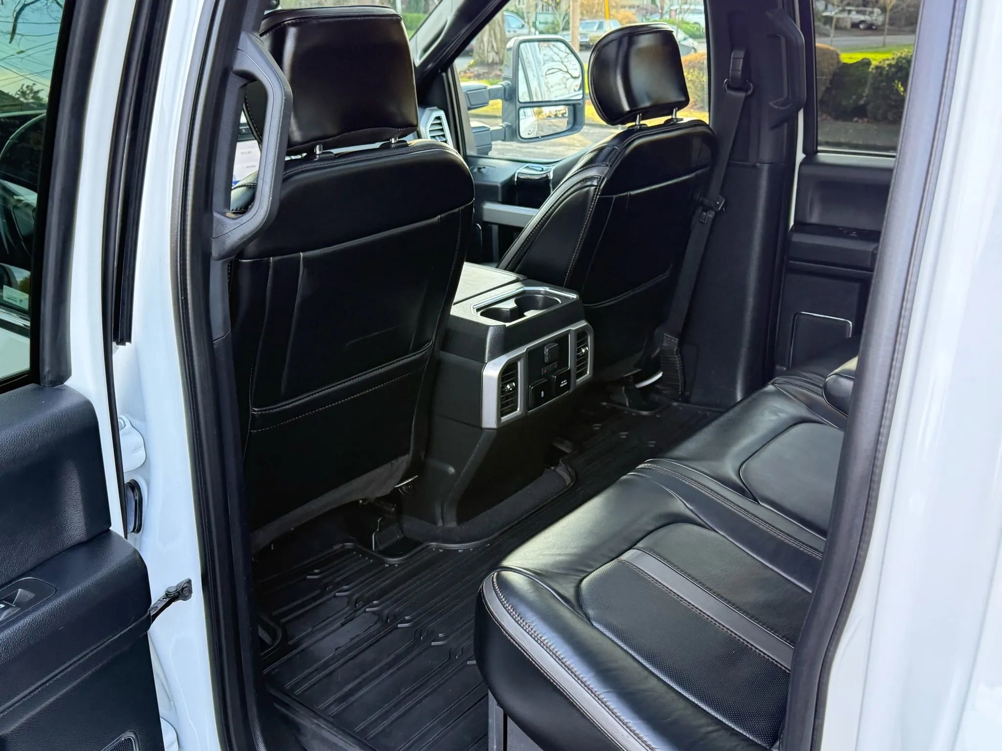 Used 2021 Ford F250 Platinum image 28