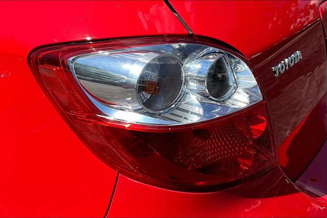 Used 2010 Toyota Matrix FWD image 21