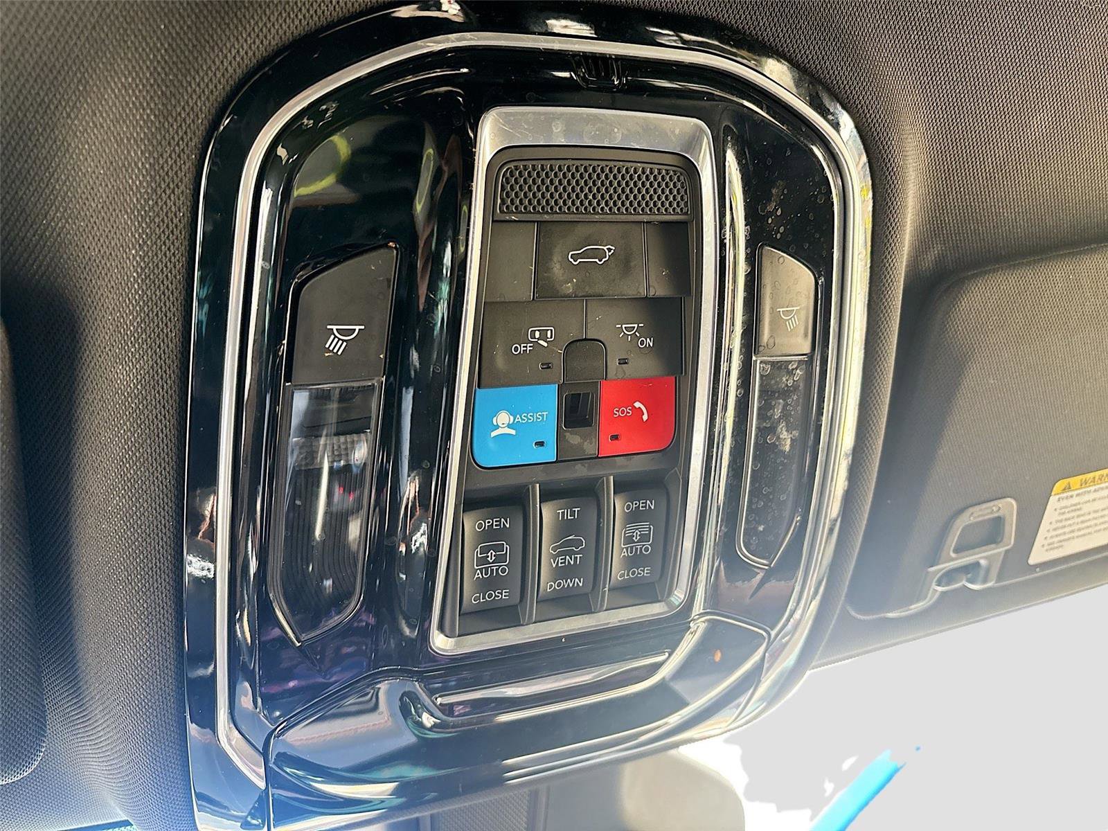 Used 2021 Jeep Grand Cherokee L Summit w/ Advanced Protech Group IV image 25