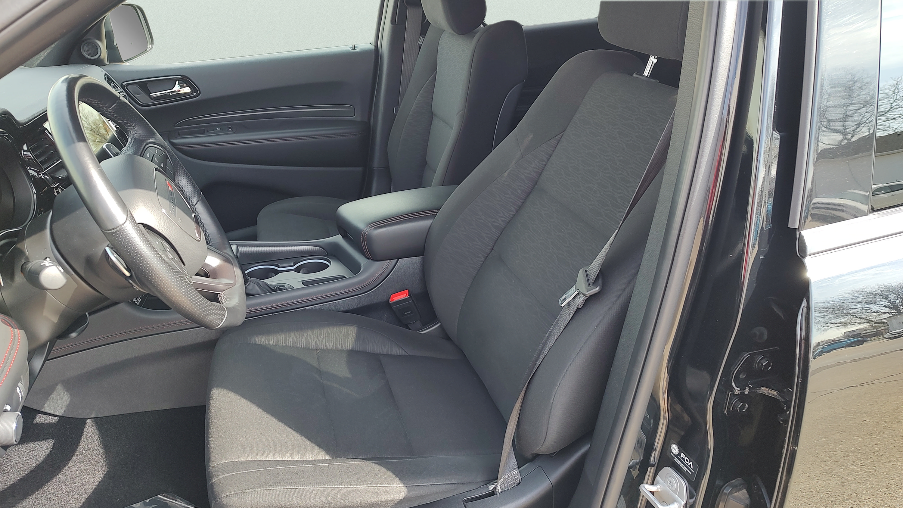 Certified 2025 Dodge Durango GT w/ Blacktop Package AWD/4WD image 9