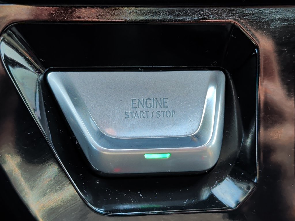 Used 2024 GMC Sierra 1500 AT4 w/ Technology Package AWD/4WD image 26