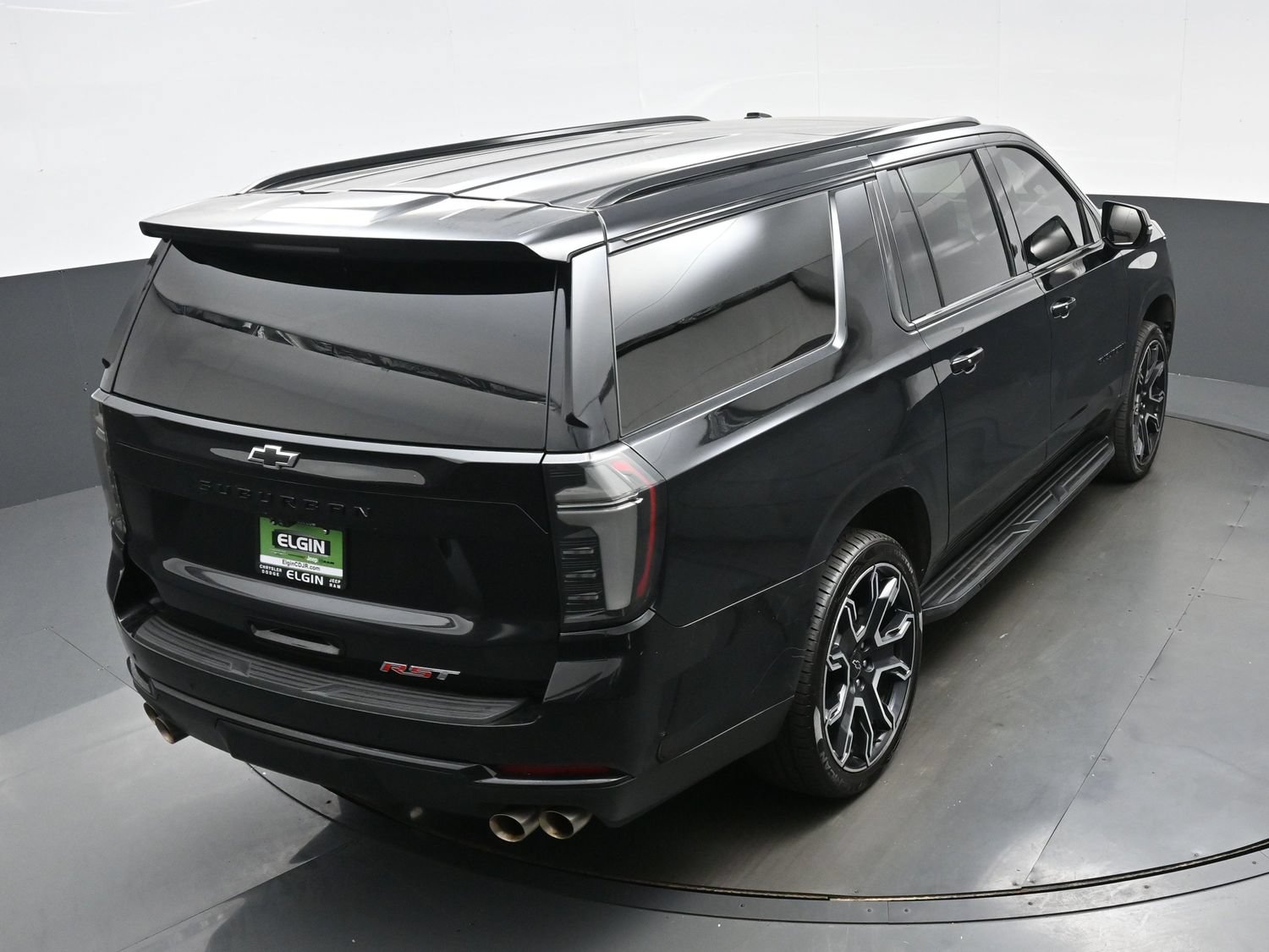 Used 2025 Chevrolet Suburban RST w/ RST Capability Package AWD/4WD image 43