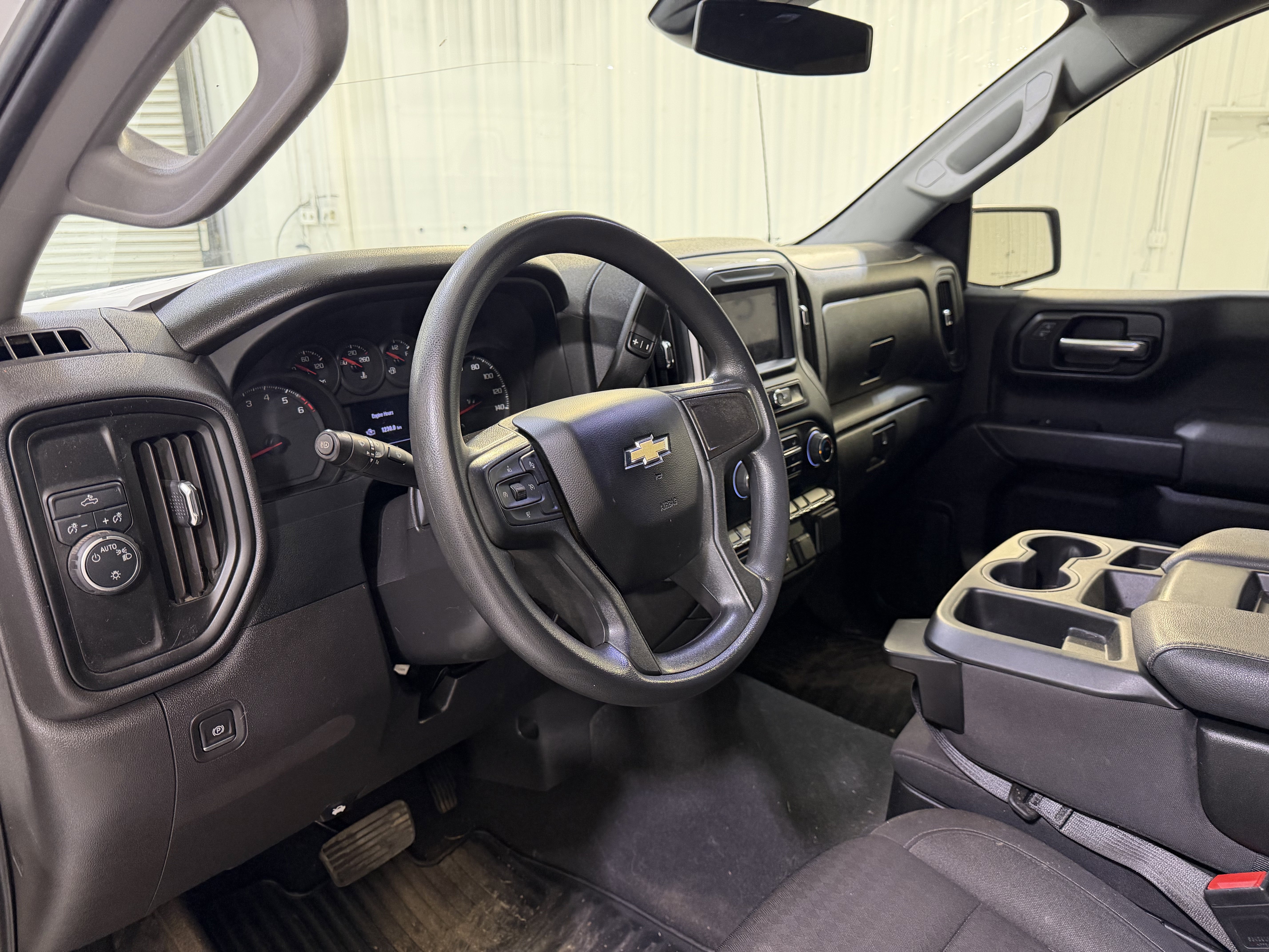 Used 2024 Chevrolet Silverado 1500 Custom RWD image 14