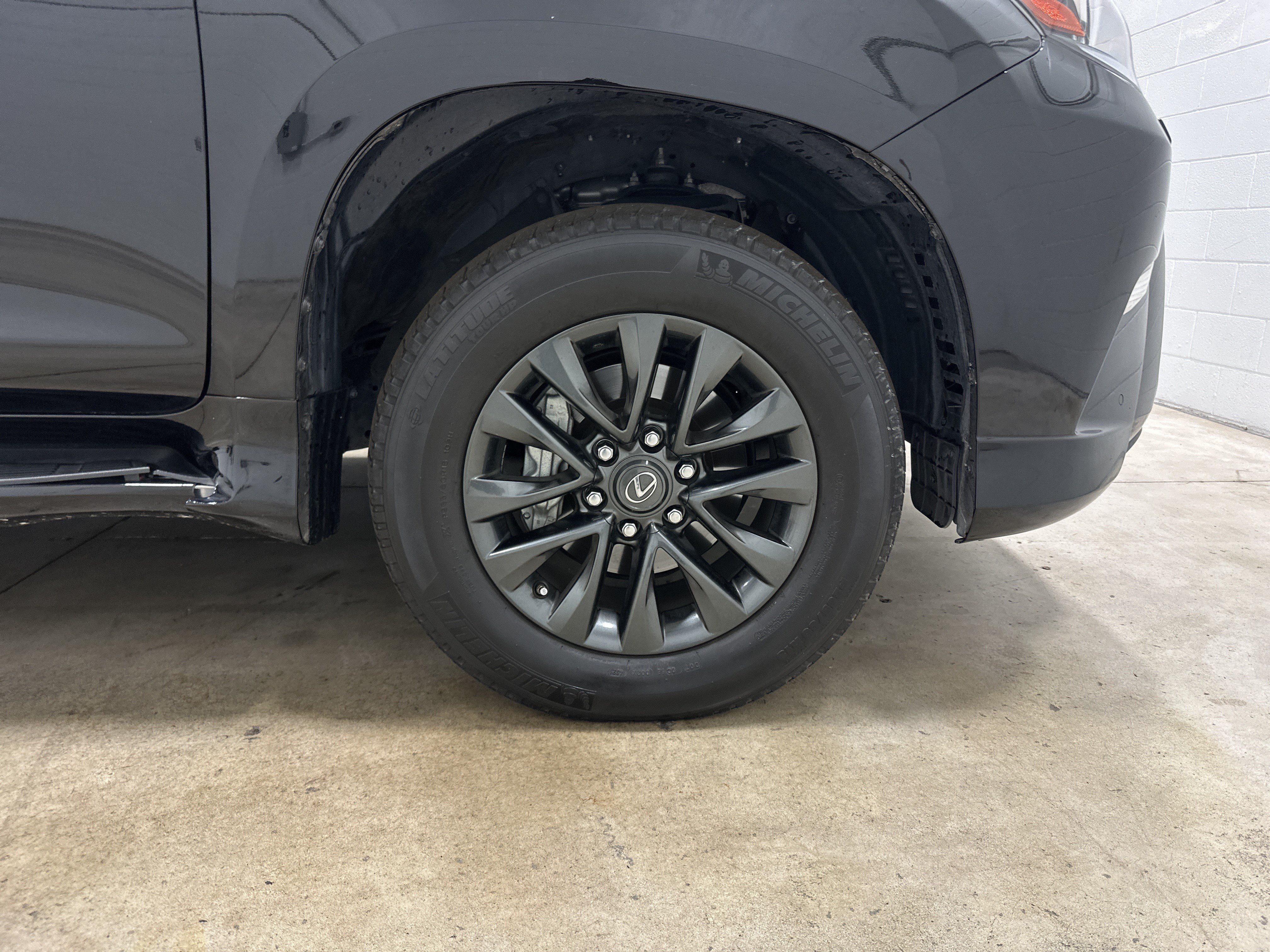 Certified 2022 Lexus GX 460 Premium AWD/4WD image 13