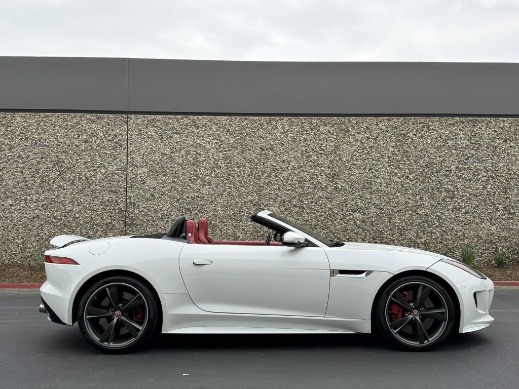 Used 2016 Jaguar F-TYPE R AWD/4WD image 13