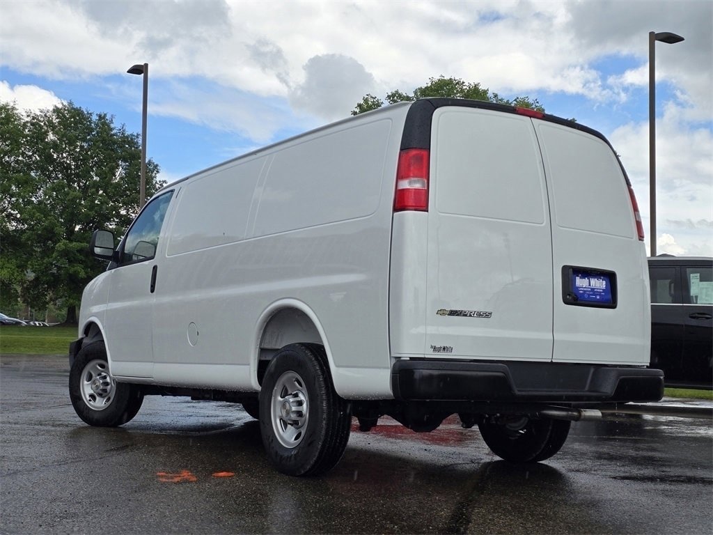 New 2025 Chevrolet Express 2500 w/ Communications Package RWD image 3