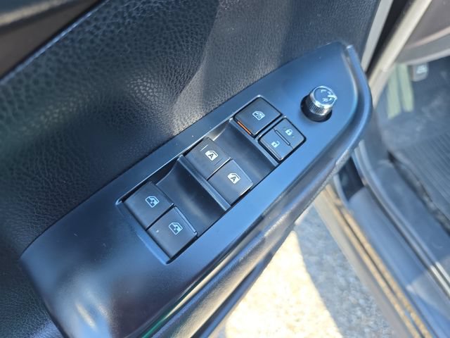 Used 2018 Toyota Highlander FWD V6 image 19