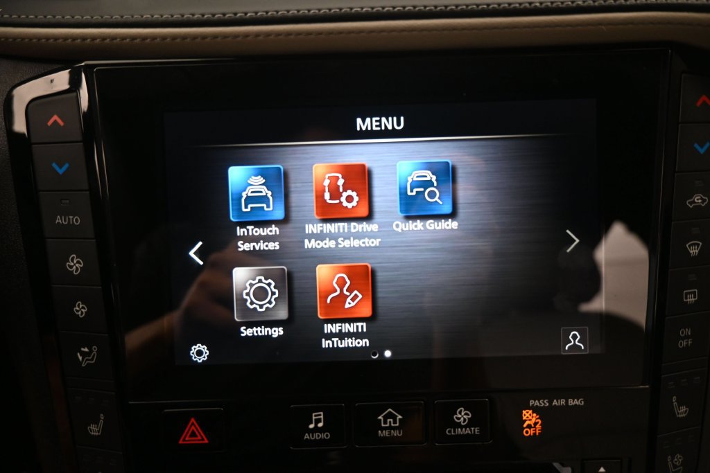 Used 2025 INFINITI QX55 Essential AWD/4WD image 18