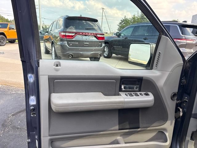 Used 2006 Ford F150 XLT AWD/4WD image 11