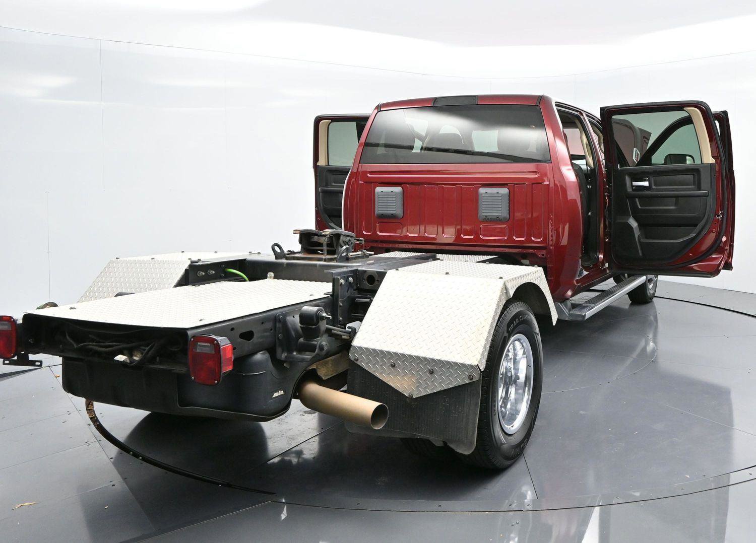 Used 2019 RAM 3500 Tradesman w/ Chrome Appearance Group image 37