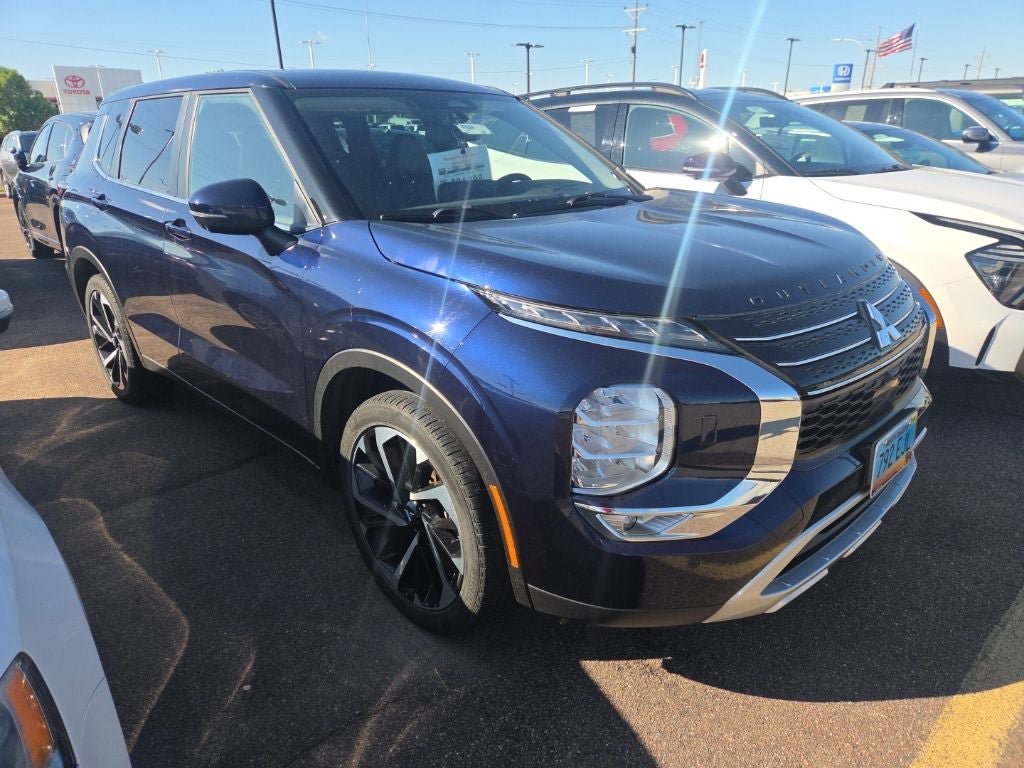 Used 2022 Mitsubishi Outlander SE