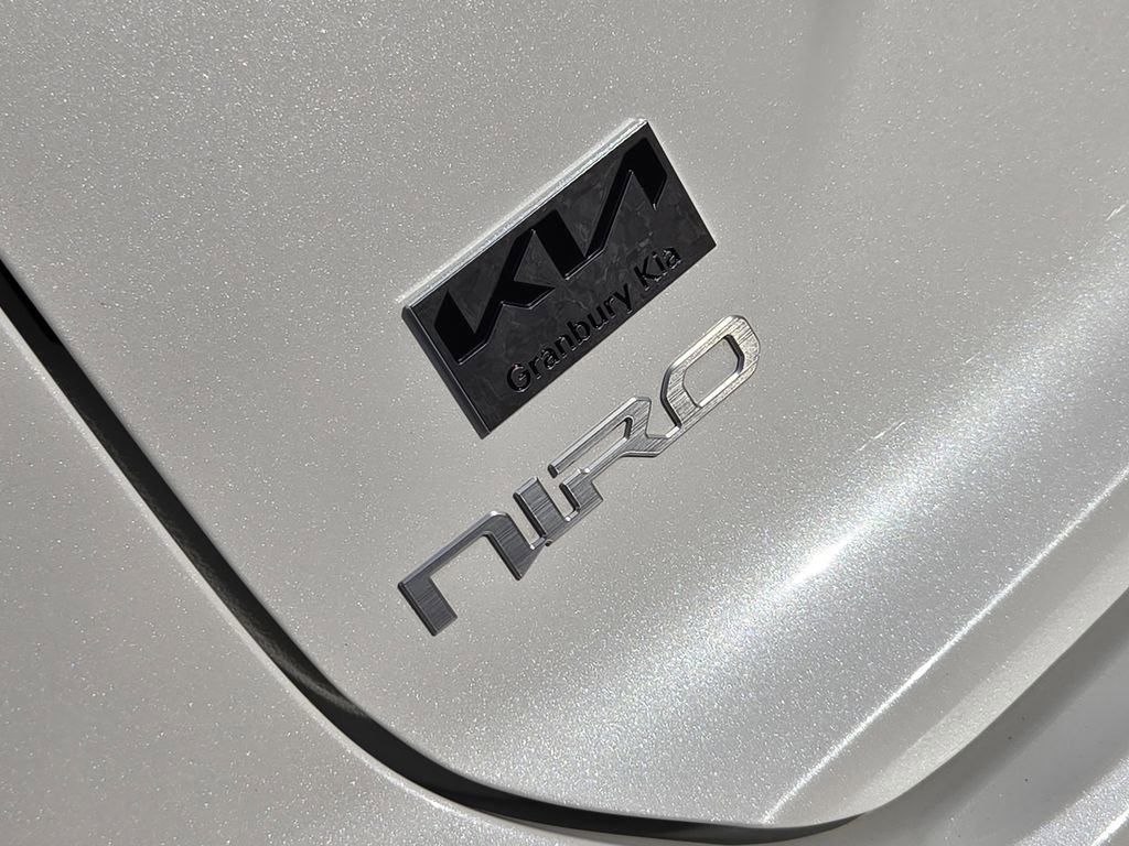Certified 2024 Kia Niro Wave image 8