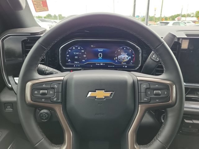 Used 2024 Chevrolet Silverado 2500 High Country w/ Technology Package AWD/4WD image 22