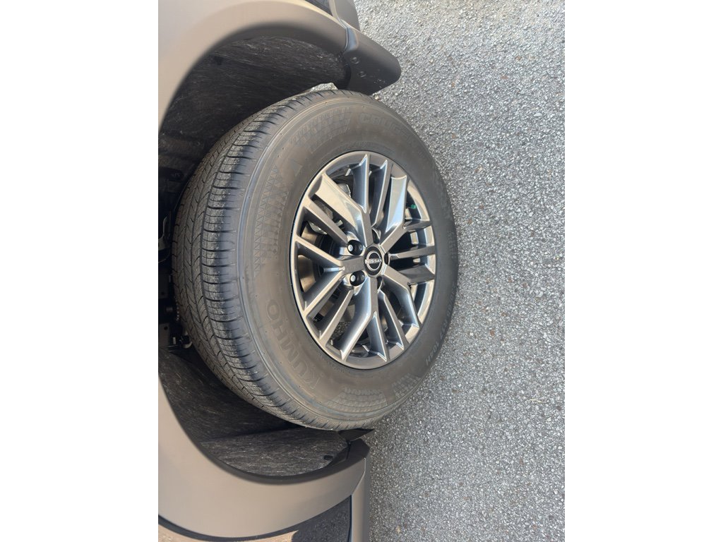 New 2026 Nissan Rogue S image 23