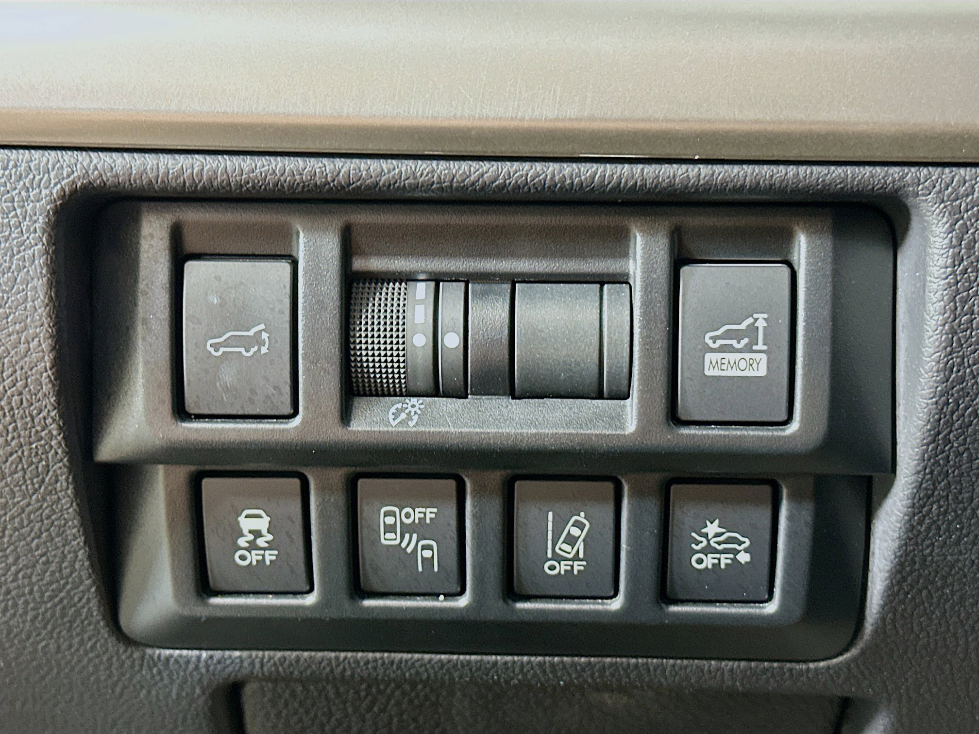 Used 2018 Subaru Outback 2.5i Limited AWD/4WD image 17