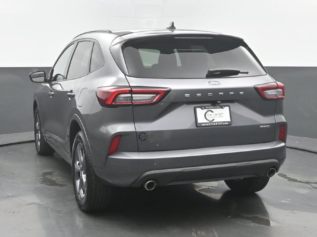 Used 2023 Ford Escape ST-Line AWD/4WD image 4