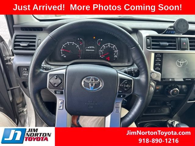 Used 2023 Toyota 4Runner SR5 Premium w/ Moonroof Package AWD/4WD image 9