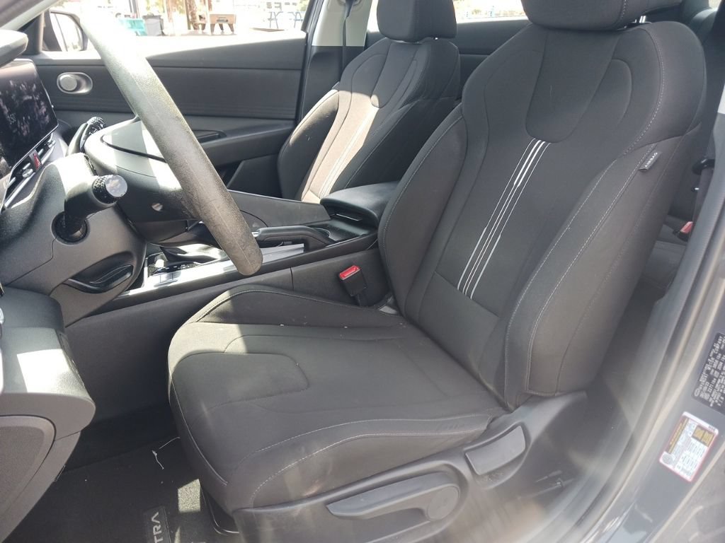 Used 2024 Hyundai Elantra SEL FWD image 10