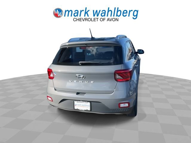 Used 2023 Hyundai Venue SEL w/ Cargo Package FWD image 7