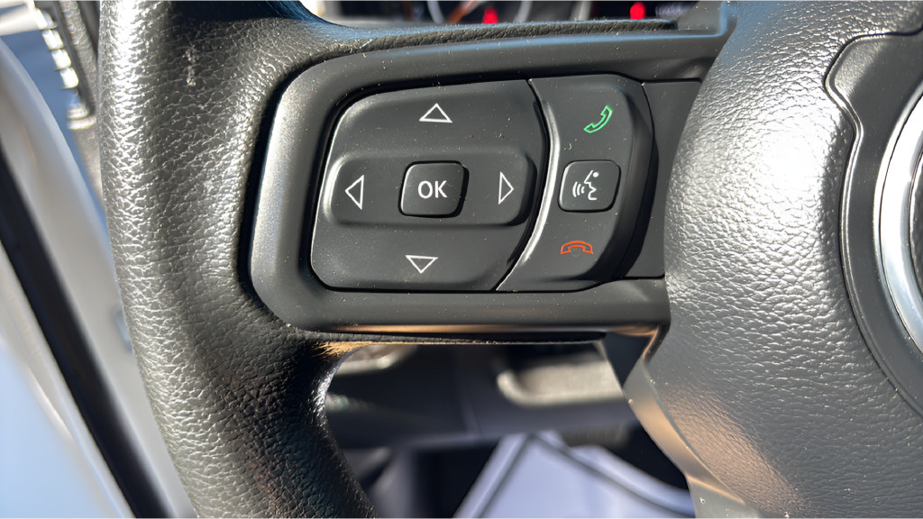 Used 2025 Jeep Gladiator Sport AWD/4WD image 29