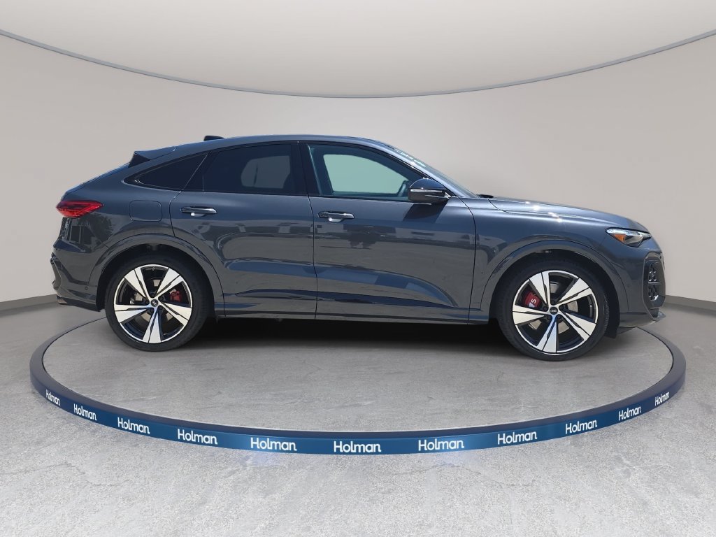 New 2026 Audi SQ5 Premium Plus AWD/4WD image 4