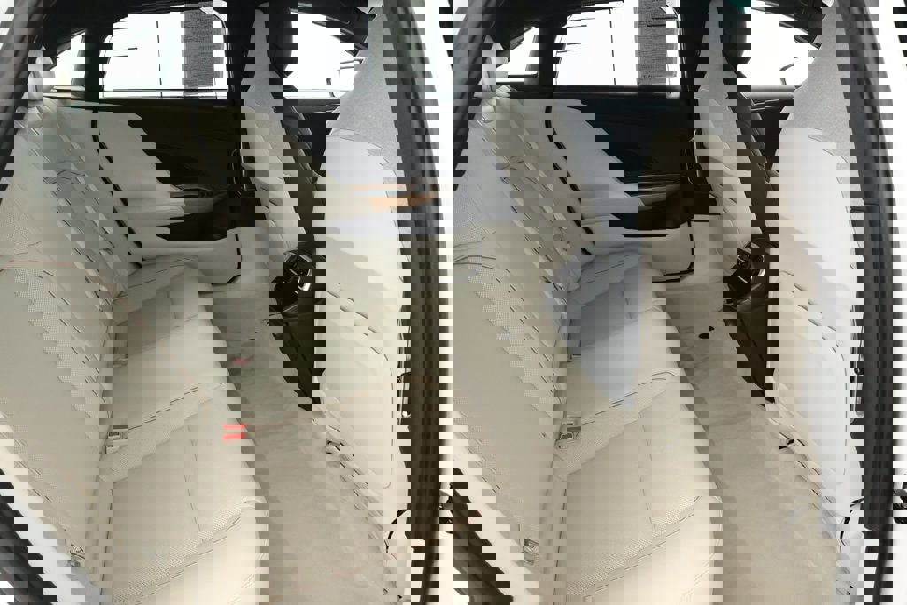 Used 2023 Lucid Air Touring image 24