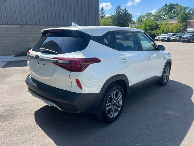 Used 2021 Kia Seltos LX AWD/4WD image 5
