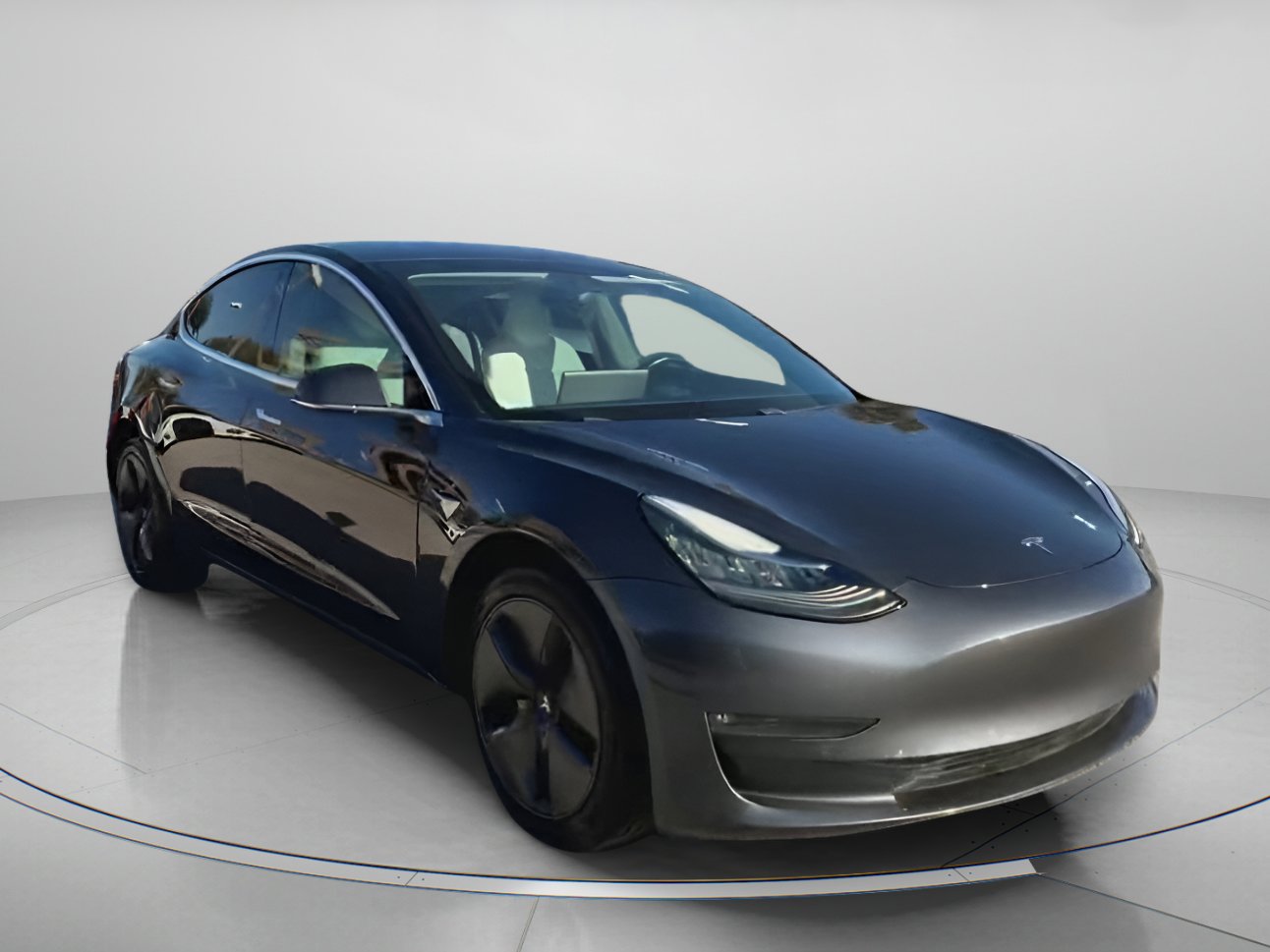 Used 2018 Tesla Model 3 Long Range image 3