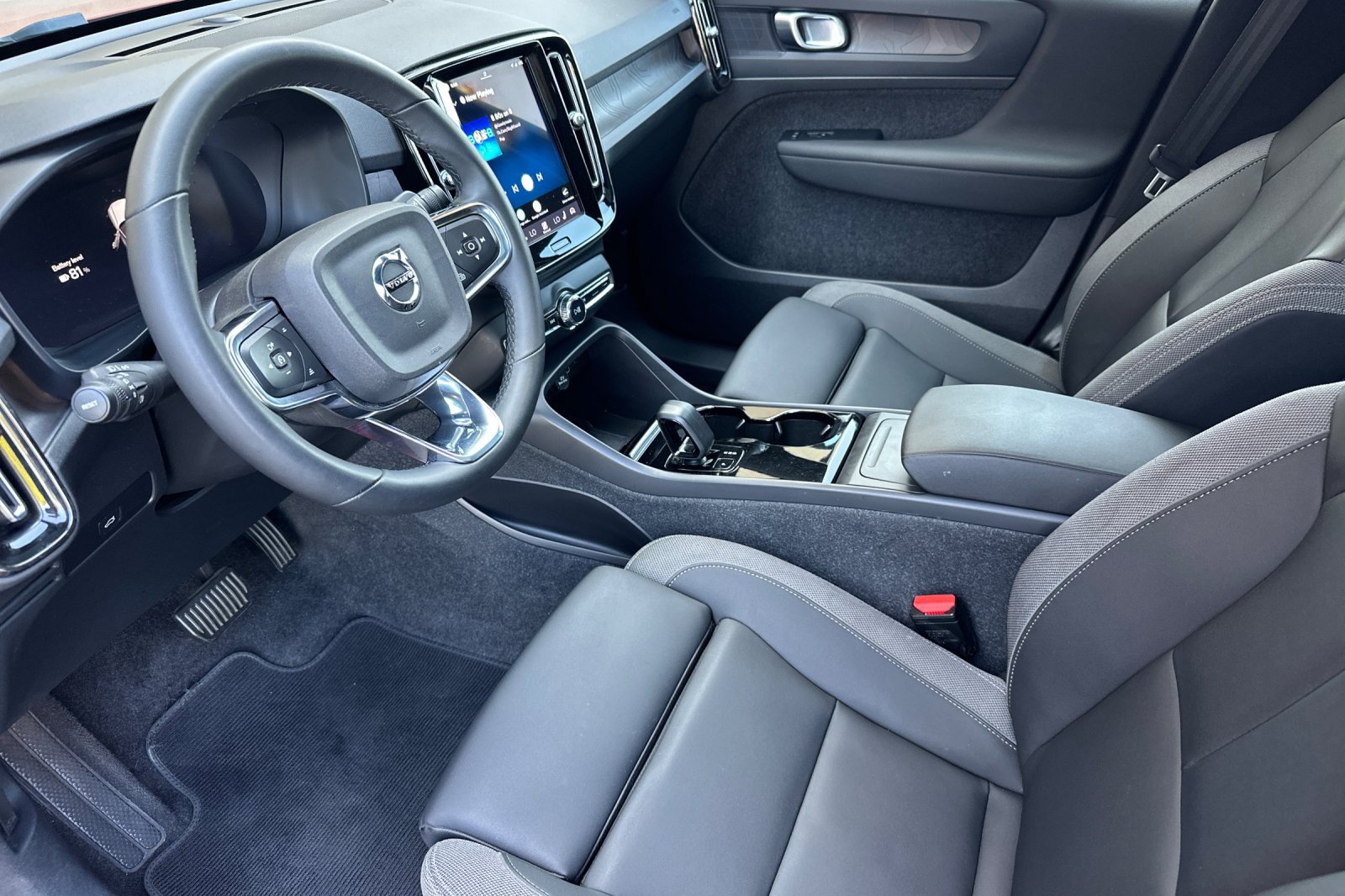 Certified 2023 Volvo C40 Recharge Core AWD/4WD image 10