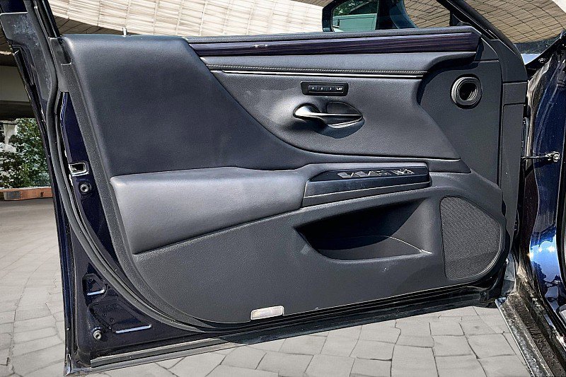 Used 2020 Lexus ES 350 w/ Premium Package FWD image 15