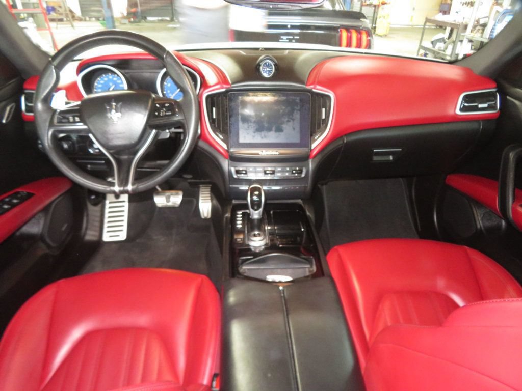 Used 2017 Maserati Ghibli S RWD image 36