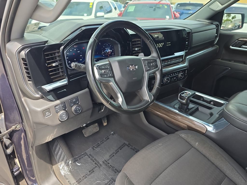 Used 2024 Chevrolet Silverado 1500 LT Trail Boss image 18