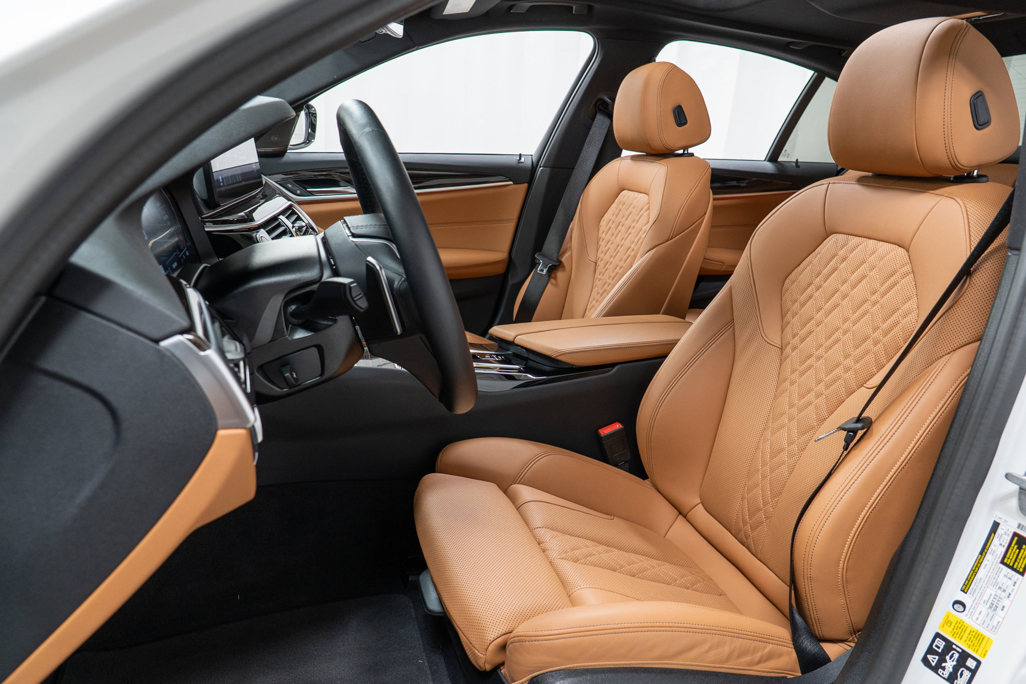 Certified 2023 BMW 530i xDrive w/ Premium Package image 13