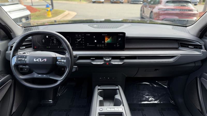 Used 2024 Kia EV9 Land image 20