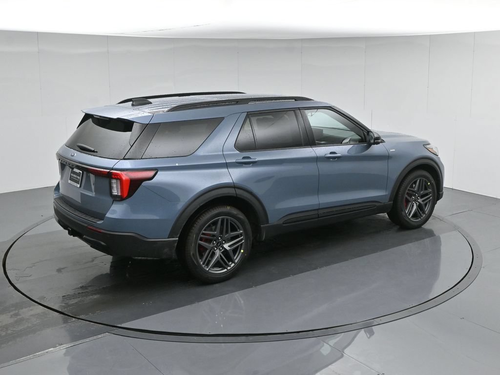 New 2026 Ford Explorer ST-Line w/ ST-Line Street Pack RWD image 40