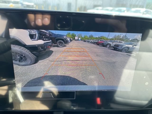 New 2026 Chevrolet Trax LS w/ LS Convenience Package FWD image 17