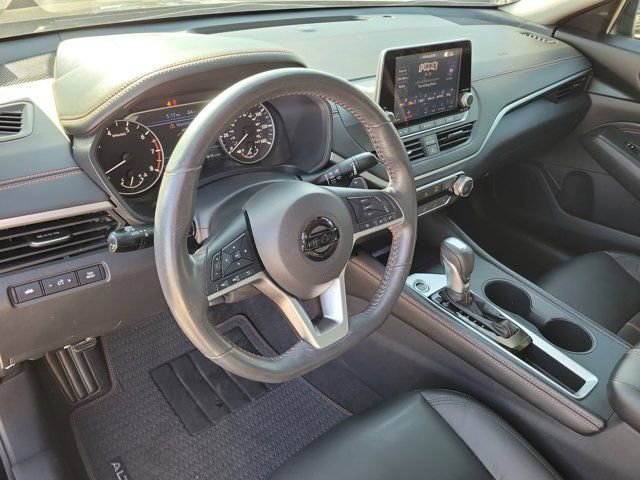 Certified 2022 Nissan Altima 2.5 SR w/ Midnight Edition Package image 23