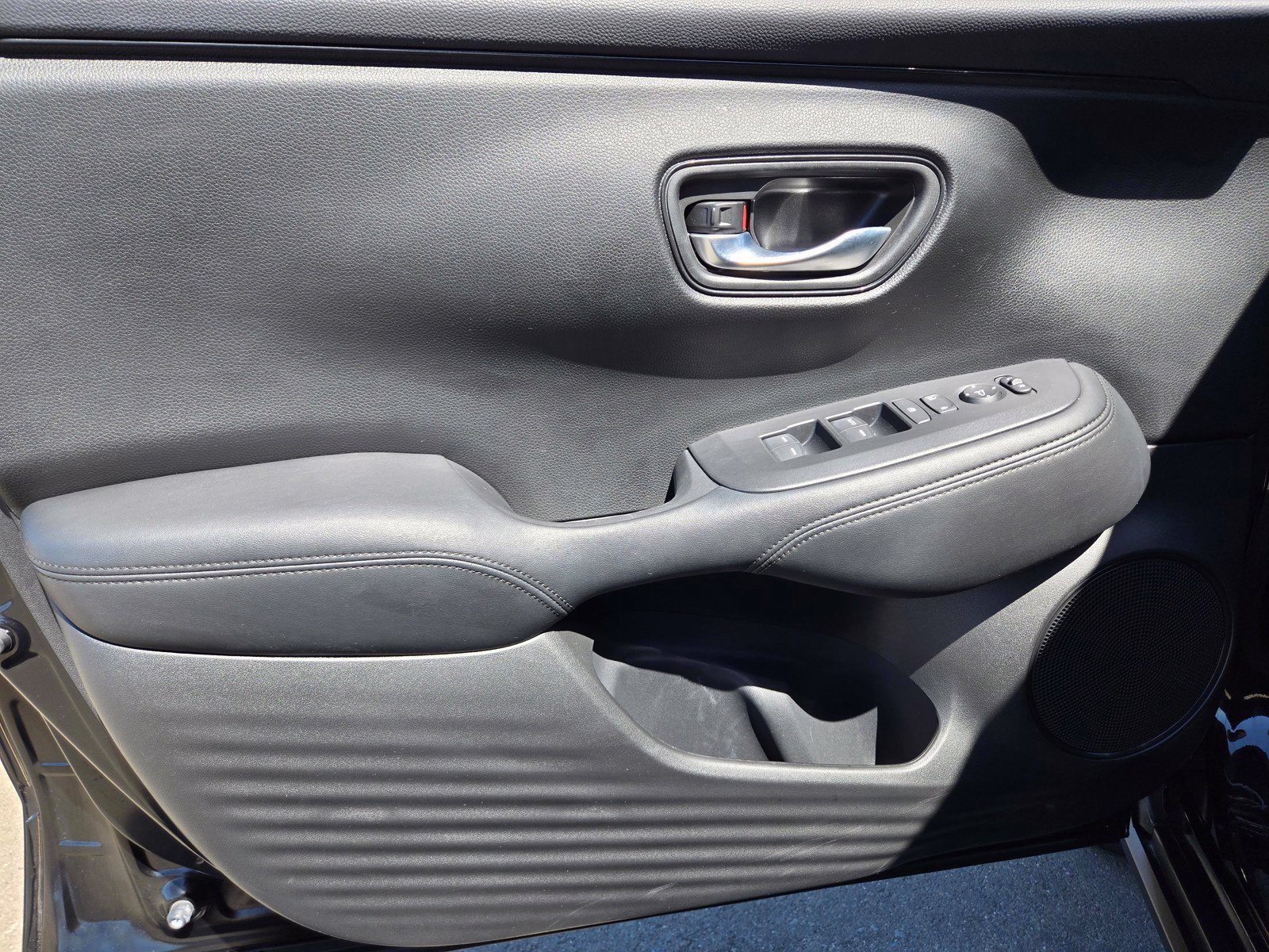 Certified 2024 Honda HR-V LX image 15