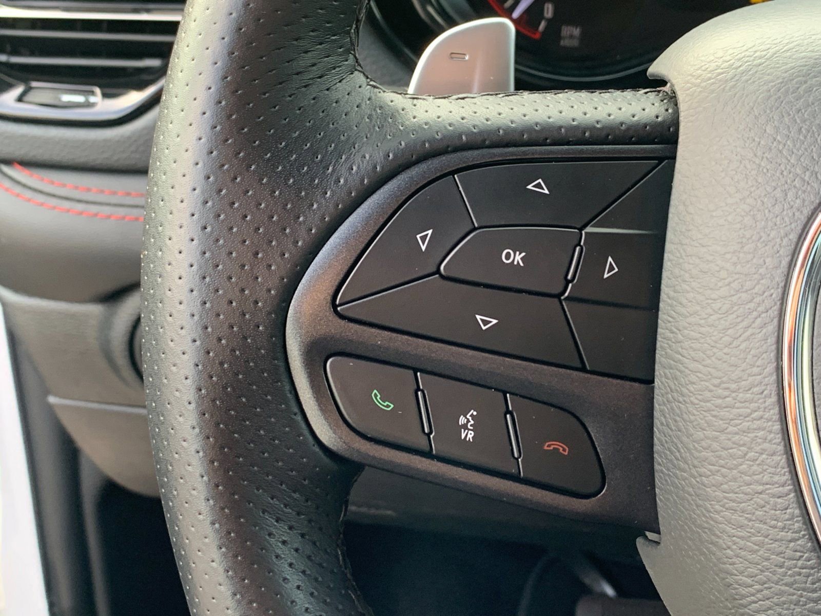 Used 2025 Dodge Durango R/T image 30