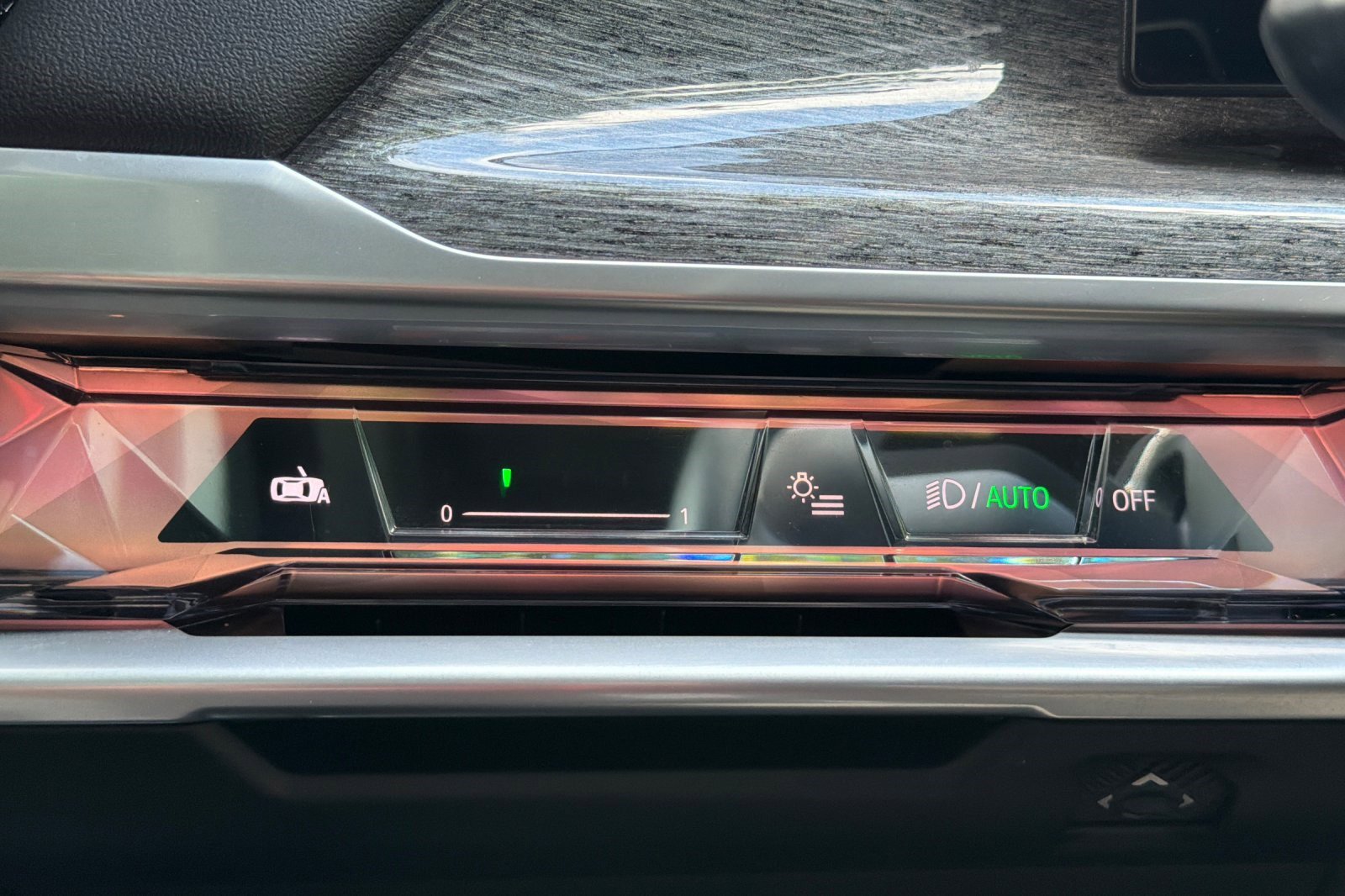 Certified 2023 BMW 740i w/ Executive Package RWD image 36
