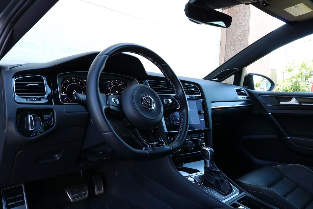 Used 2019 Volkswagen Golf 4-Door AWD/4WD image 29
