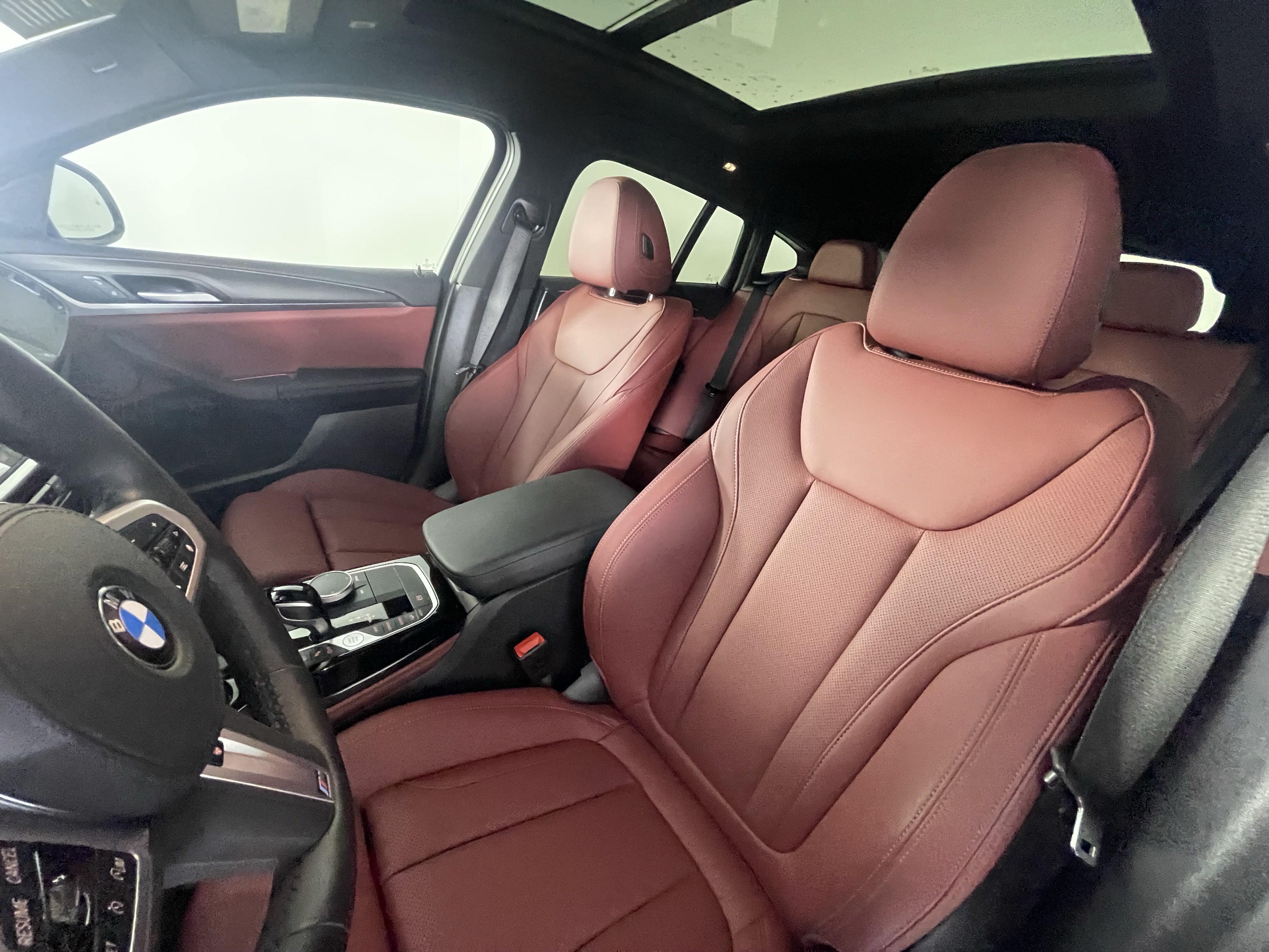 Certified 2025 BMW X4 xDrive30i w/ Premium Package AWD/4WD image 8