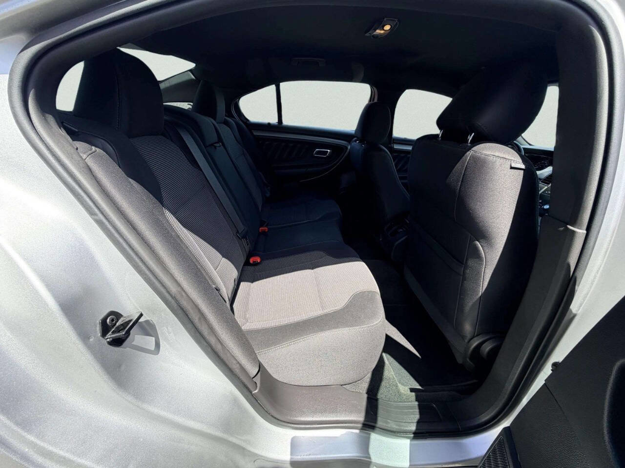 Used 2013 Ford Taurus SEL FWD image 25