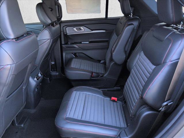 New 2026 Ford Explorer ST-Line w/ ST-Line Street Pack image 14
