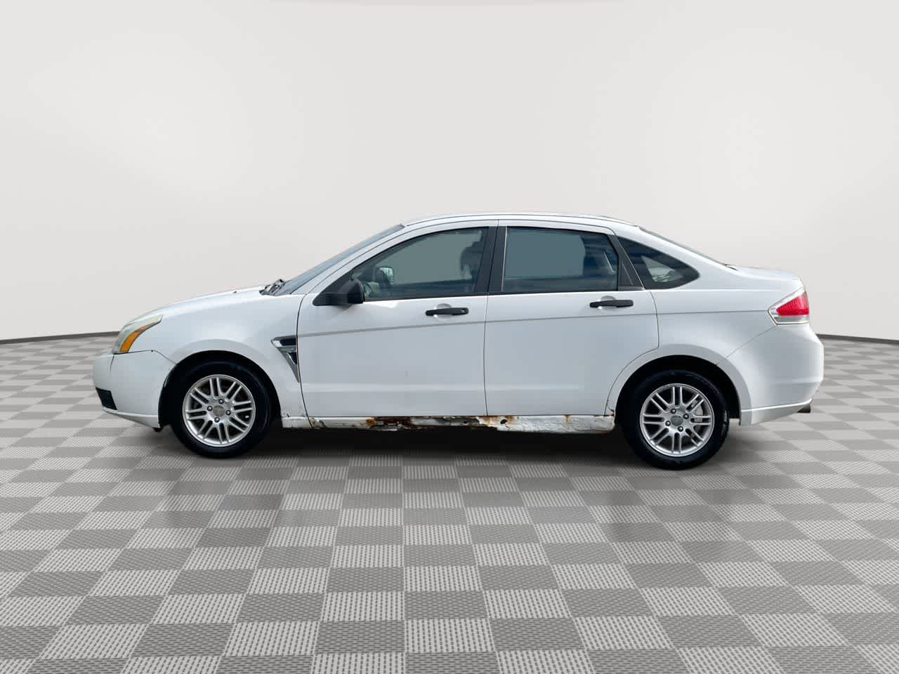 Used 2008 Ford Focus SE FWD image 2