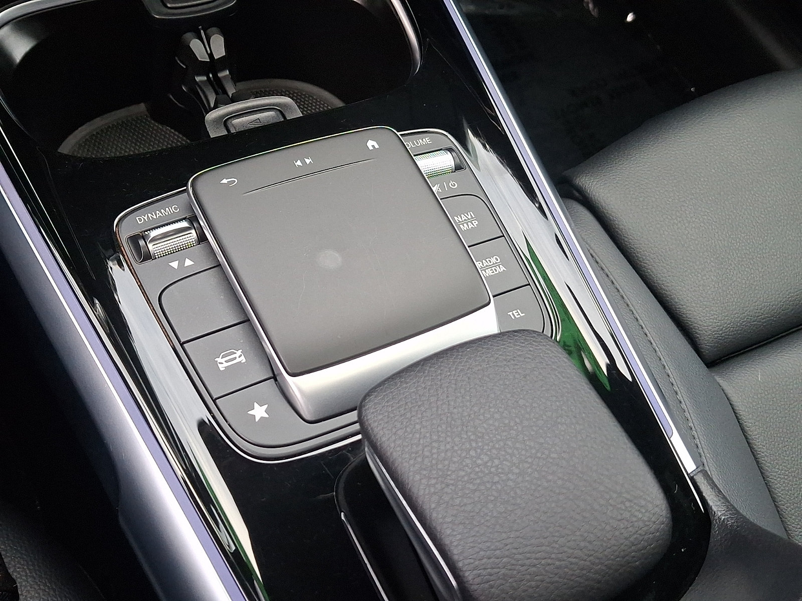 Used 2021 Mercedes-Benz GLB 250 4MATIC image 27