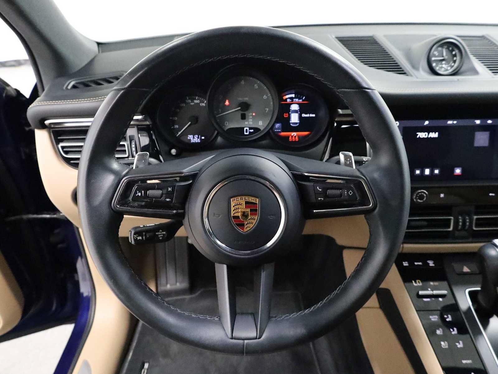 Certified 2023 Porsche Macan S AWD/4WD image 25