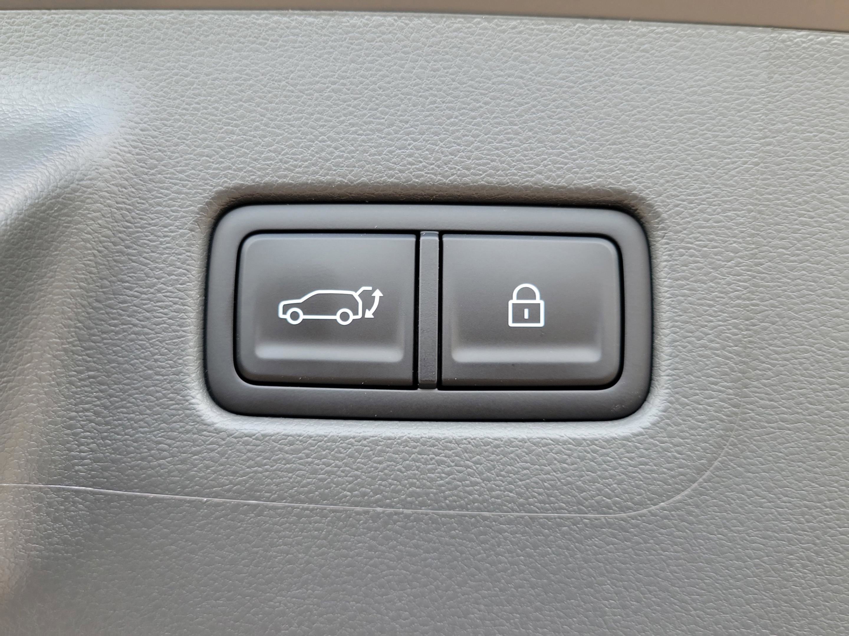 New 2026 Hyundai Santa Fe SE image 10